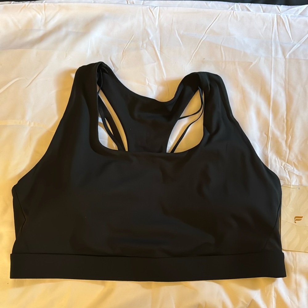 Fabletics Kessler medium impact sports bra II size 2X (18-20)
